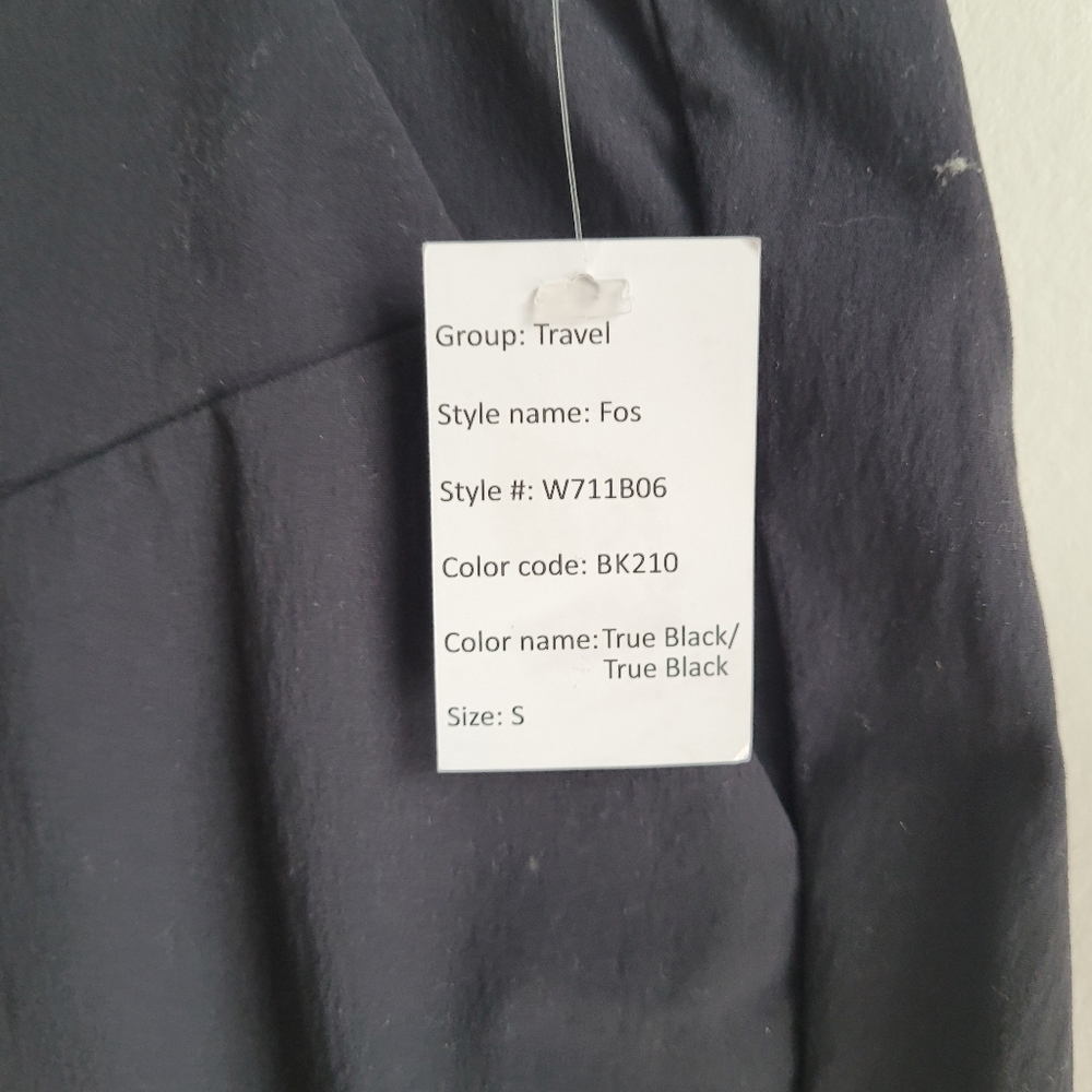 NWT INDYGENA (Now known as INDYEVA) FOS Black Capri Stretch Low Rise Pants Small - Picture 7 of 10